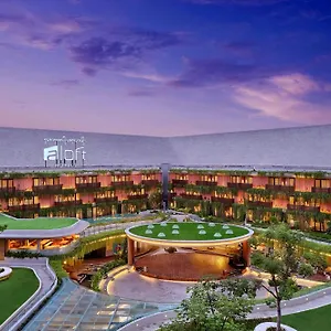Aloft Bali Kuta At Beachwalk **** Кута
